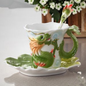 Mokken Email Porselein Coffee Cups Dragon en Phoenix Cup Tea Set Bot China Porselein voor verjaardagscadeau 230815