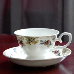 Tasses européennes Bone China Coffee Tasse et soucoupe Set Anglais Gift Milk à petit déjeuner en céramique vintage pour la maison