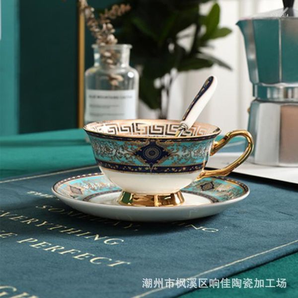 Tazas Taza de café de China de hueso europeo Juego de tazas de cerámica Pintura dorada Hogar creativo