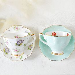 Mokken European Bone China koffieset Creatief Simple Ceramic Circle Dish Afternoon Tea Milk Cup 200ml 230815