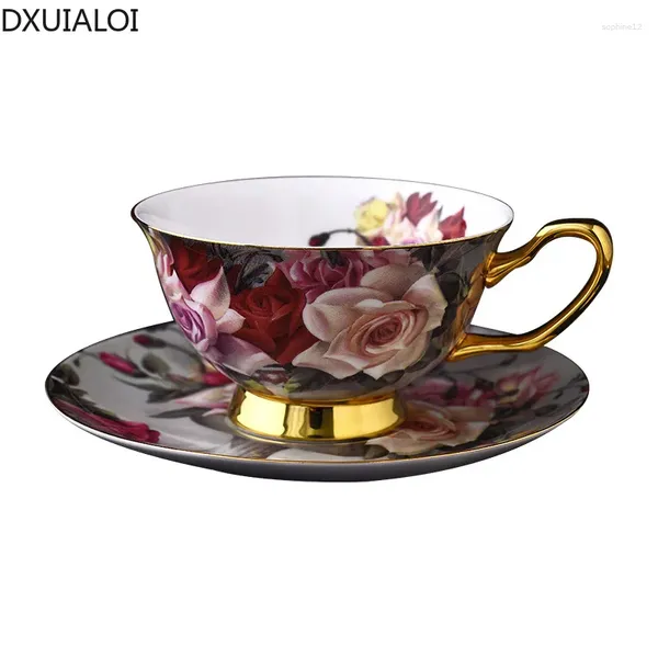 Tazas European Retro Coffee Cup Set British Home Toe Tarde Tea exquisita Cerámica y platillo pintado a mano 200 ml