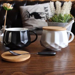 Tasses Tasse à café de style européen avec couvercle cuillère créative simple ménage petit déjeuner avoine couple tasses d'eau vaisselle de cuisine