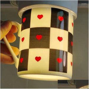 Tasses de style européen haut de gamme chinois tasse tasse tasse de thé à thé de salle de modèle couple Couple de vacances à eau cadeau de vacances en boîte à chute embarquée à la maison g ott3v