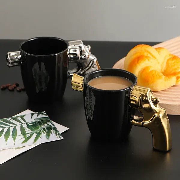 Tazas de moda y creative cerámica de cerámica taza internet revólver pistola 3d café personalizado bebida