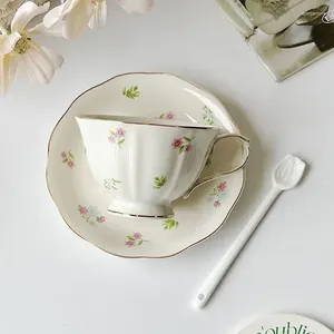 Tasses et assiettes à fleurs dorées françaises, ensemble de tasses et assiettes à café en céramique pour femmes, Niche exquise de styliste Instagram