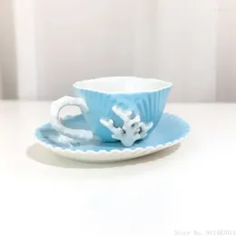 Mokken Franse stijl hoge schoonheid reliëf onderglazuur kleur matblauw koraal koffiebek bord set keramische huishoudenproducten middag thee thee