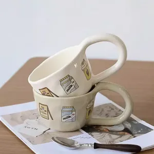 Tasses à la main pinçant le dessin animé mignon imprimé café en céramique créatif grande poignée conception de niche ensemble de verres tasses avec