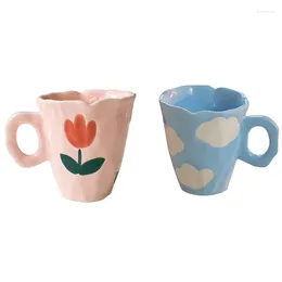 Tasses à la main en céramique peinte à la main tulipe et nuage tasse à café irrégulière pour le thé au lait cadeaux créatifs