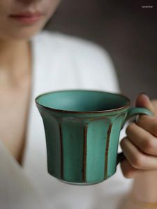 Tasses à la main à la main à la poterie grossière tasse à main punch à main tasse vintage motif vertical motif de fût personnalisé maison au four
