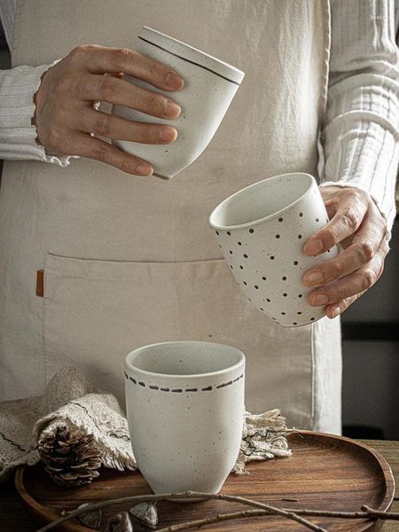 Tasses en poterie grossière faites à la main, céramique de thé domestique, guidon, eau potable japonaise, ustensiles de cuisine simples et pratiques