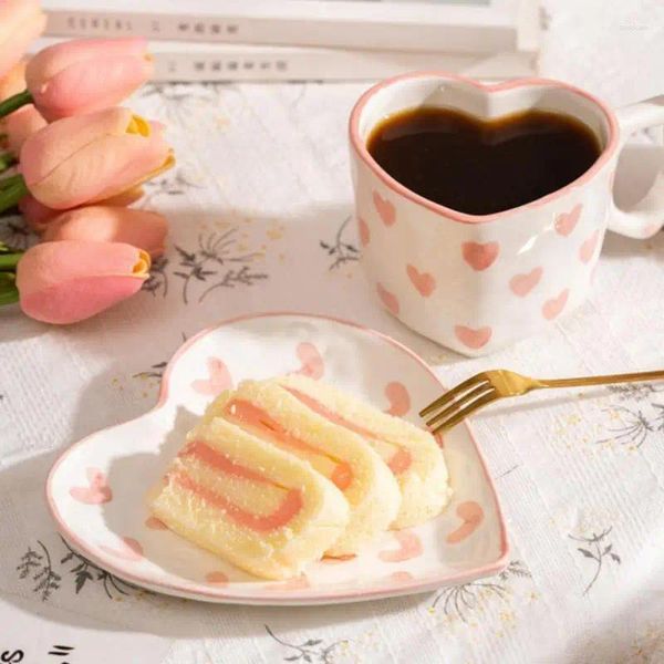 Tasses en forme de coeur tasse à café tasse à thé en céramique avec ensemble de soucoupe 250ml coloré lait avoine petit déjeuner Drinkware pour la cuisine