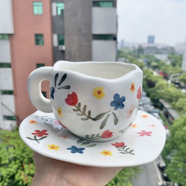 Tasses cadeau de vacances tasse à café avec soucoupe tasse mignonne tasses en porcelaine vaisselle en gros eau cahoteuse pour petite amie 230818