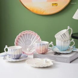 Tazas de tazas con estilo de perla con caparazón de té de té y platillo