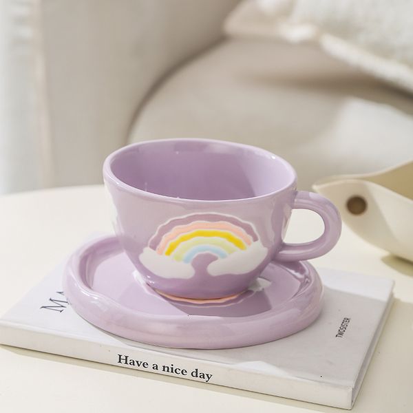 Tasses japonaises créatives peintes à la main tasses à café arc-en-ciel et soucoupers sous-viglades en céramique à la main tasse de thé irrégulière set de table de table 230817