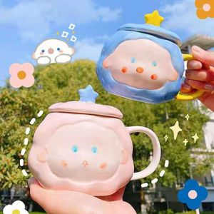 Mokken Koreaanse cartoon cloud keramische beker schattige home koffie melk mok lepel met deksel vrouwelijke student nieuwigheidspaar geschenken