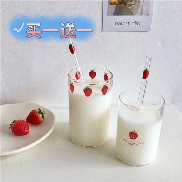 Tasses coories de filles coréennes fruits fraises en verre tasses en verre lait paille