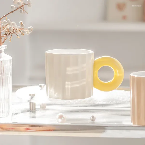 Tazas coreanas moderna insista linda taza de agua de cerámica oficina creativa de café tortas leche
