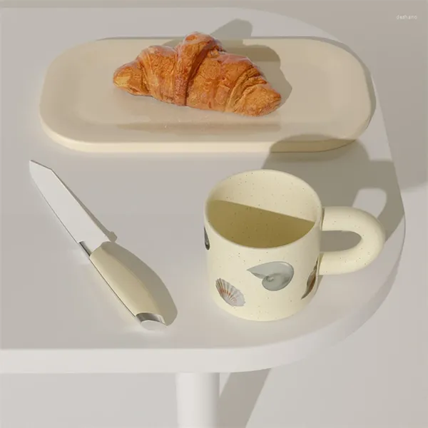 Tasses de style coréen Simple Color Shell Mug Ins Vintage Cream Coubby Cup Office moderne Coffee mignon Céramique