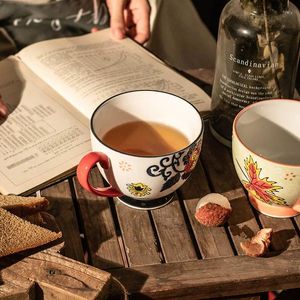Tasses grandes tasses en céramique peintes à la main cafée cafée de petit-déjeuner tasse de petit déjeuner avec une poignée créative nordique