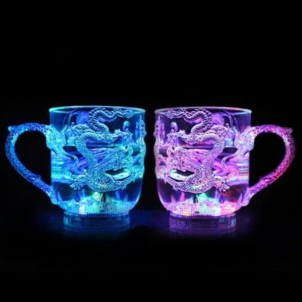 Tasses LED Flash Couleur Allumer Bière Verre Thé Tasse Lait Café Jus Whisky Changeant Dragon Tasse Goutte