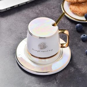 Tasses de luxe en céramique créatique belle tasse de sublimation de desserts avec couvercle réutilisable nordique jogo de xicaras tasse et soucoupe