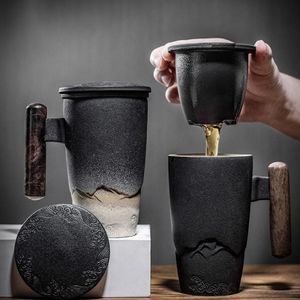 Tazas Taza de té retro de lujo Taza de cerámica Filtro de oficina de gran capacidad Agua negra con tapa Tazas con mango de madera Ideas de regalo Box258K
