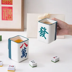 Mokken Mahjong-vormige luckys Ceramic Cup China Chic-stijl koffiecadeau voor vrienden familieleden