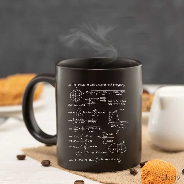 Tazas Taza de ecuación de física matemática Taza de café de cerámica negra de la oficina del maestro de 11 oz Taza de regalo de cumpleaños para niños amigos R230713