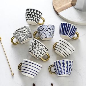 Mokken Mini Handgeschilderde Espresso Cups met Gouden Handvat Keramische Handgemaakte Creatieve Latte Koffie Thee Onregelmatige Nordic Home Drinkware