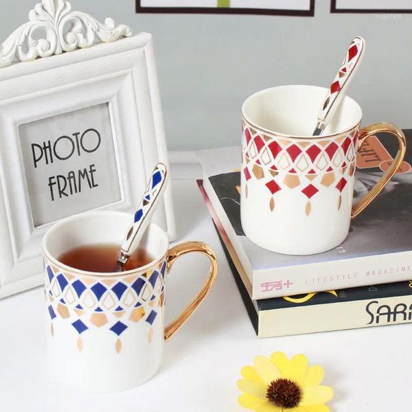 Tasses tasses logo personnalisé mariage cadeau léger luxe en céramique tasse osse de café en porcelaine