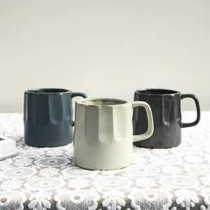 Tasses nordiques céramiques simples luxury tasse de Noël cadeau de Noël tasse de petit-déjeuner tasse de petit-déjeuner pour la maison accessoires tazas
