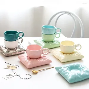 Mokken Noordse kleurrijke keramische melkthee -mok kantoorbekers drinkware creatief ijs macaron kussenzak koffiebekers sets
