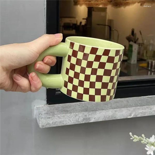 Tazas Nordic Creative Taza Coffee Milk Tea Cup Ceramic Bocherboard Art Decorative Home Cafe Regalo para amantes