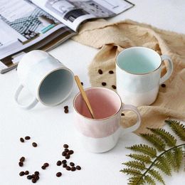 Tasses nordiques couples créatifs nordiques tasses en gros de la ménage doré doré en céramique tasse d'eau avec cuillère drinkware céramique poterie