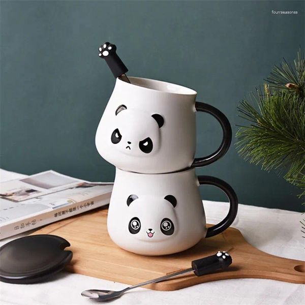 Tazas Nórdicas Gran capacidad Linda taza de café de cerámica de panda en relieve con tapa y cuchara Creative Home Breakfast Milk Pareja Taza de té