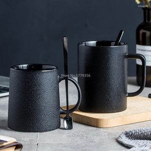 Tasses Nordic Luxury Tea Coffee Tasse pour homme bureau Black Ceramic Cup Simple Vintage Taza Water Bottle Home