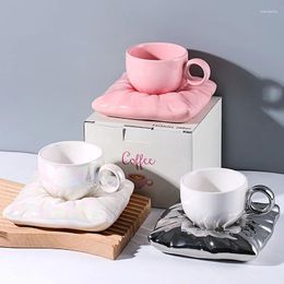 Tasses Oneisall nordique coloré en céramique lait thé tasse de bureau tasse de bureau drinkware créatif sac d'oreiller de crème glacée