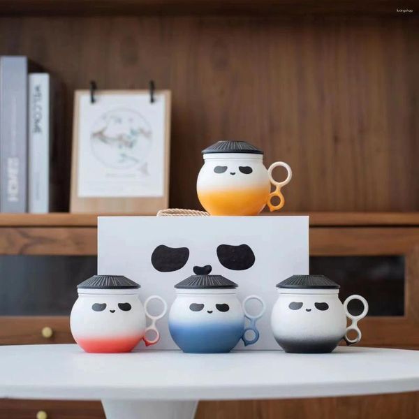 Tasses panda tasse avec couverture de bureau tasse de thé séparation d'eau en céramique domestique Cadeaux d'affaires