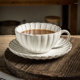 Mokken retro-stijl 220 ml keramische koffieschotel set waterbekers bloemblaadvormige cup oven veranderen glazuur verlichtingsproces verjaardag cadeau
