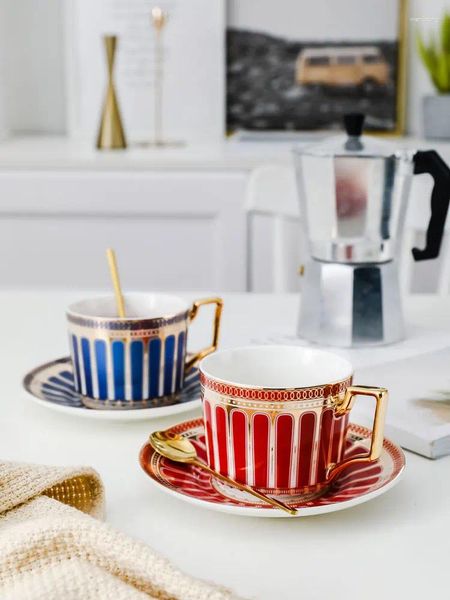 Tazas romanas pequeñas exquisitas cerámica de cerámica china taza de café un solo persona de alto grado traje europeo de lujo de lujo