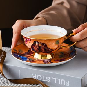 Mokken Royal Classical Bone China British Black Tea Cup Luxueuze keramische koffiekopjes Hoge kwaliteit Porselein 230815