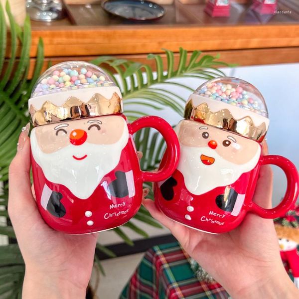 Tazas de la taza de cerámica de cerámica pintada a mano de la taza de paisaje de Santa Claus con cuchara de tapa de gran capacidad bebida