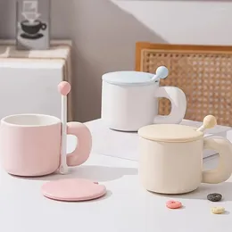Tasses simples en céramique tasse avec couvercle et en remuant bâton ménage en porcelaine petit déjeuner lait tasse de café 1pc