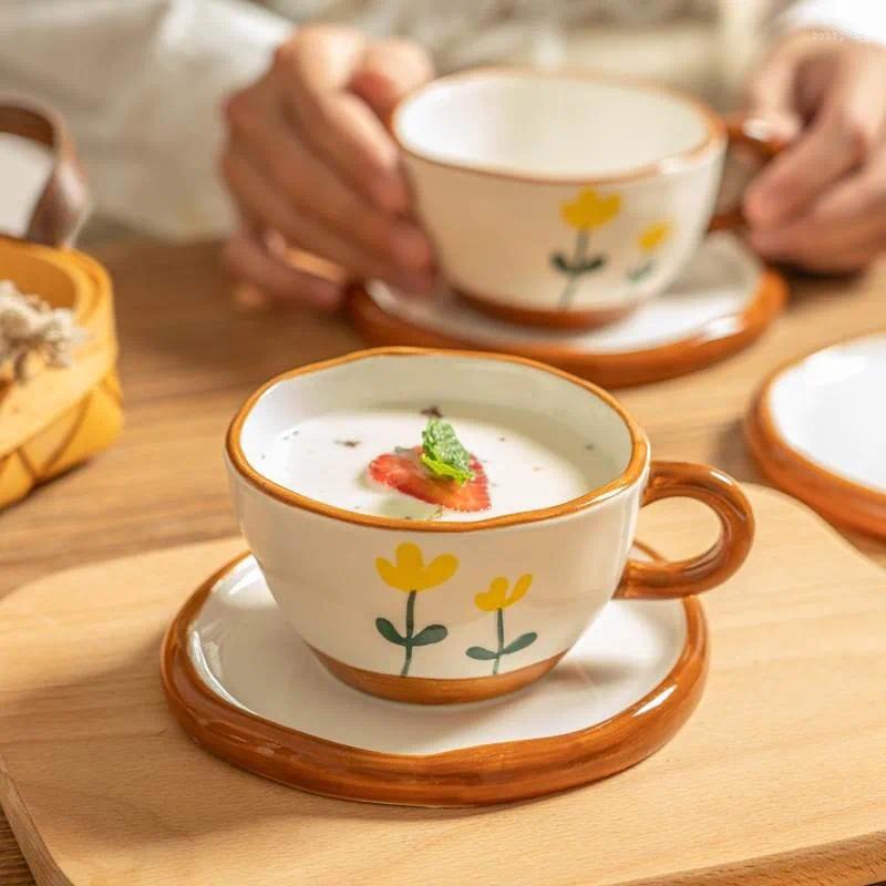 Muggar enkel blommig latte kaffekopp och fat set flickas söta frukostyoghurt havregryn födelsedagspresent keramisk vatten
