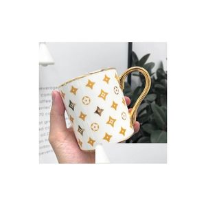 Tasses simples personnalisées tendance légères luxueuse dorée mange en céramique tasse cadeau office tasses de mariage tasses de mariage gouttes
