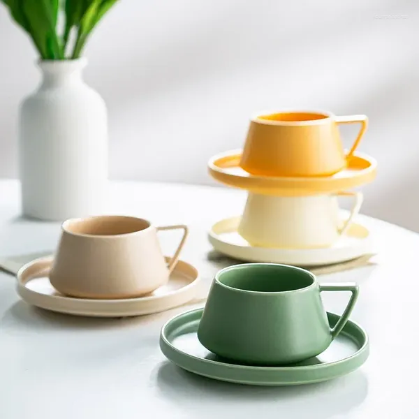 Tazas Taza de cerámica de Color sólido Simple, taza de estilo nórdico, oficina en casa, desayuno, café, regalo de alta belleza, botella de moda para amigos