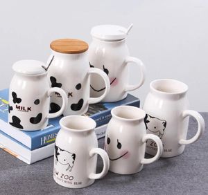 Tasses à petite taille de lait de dessin animé publicitaire tasse en céramique tasse créative couple café eau