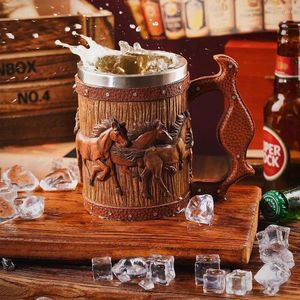 Mokken roestvrijstalen beker hardloop paardenbier tankard simulatie handgemaakte mok houten vat dubbele muur vintage bar accessoire