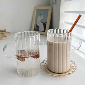 Tasses à rayures en verre tasses tasses à grande capacité Tasse de jus de lait de lait avec poignée transparente tasse de tasse de petit-déjeuner tasse de boisson 240417