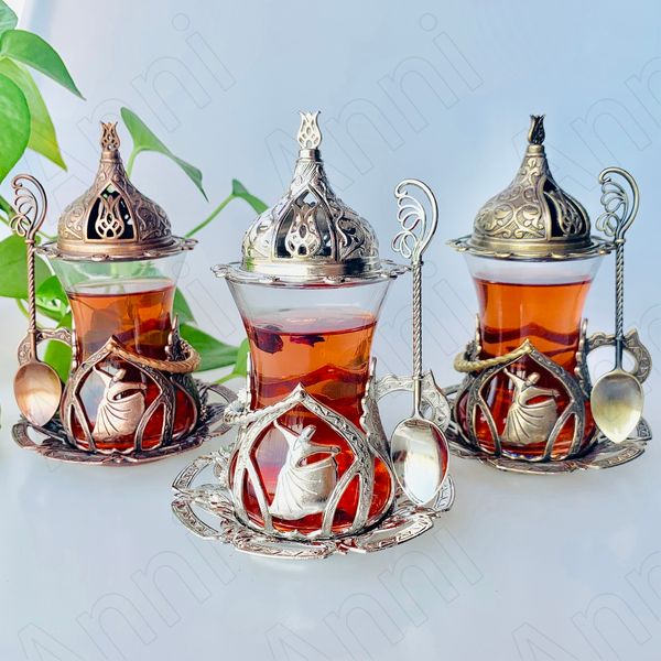 Tasses Tulip Hollow Metal Glass Turkish Coffee Tasses Cour Classical Court tasse avec cuillère à vaisselle Set l'après-midi 230817
